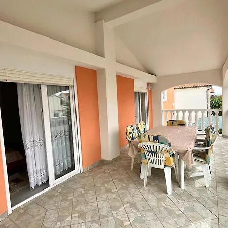 Martino Residences * Vir