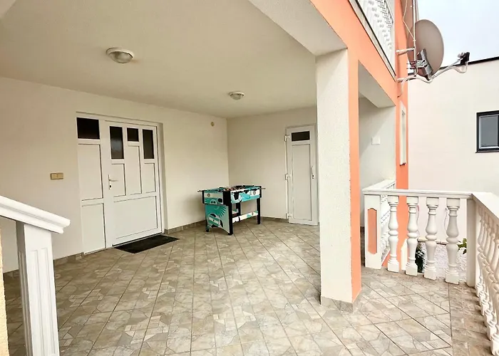 Martino Residences Apartment Vir